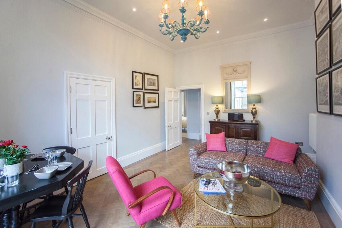 Stylish City Centre Apartment - Bath Eksteriør bilde